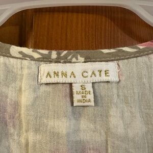 Anna Cate Floral Top